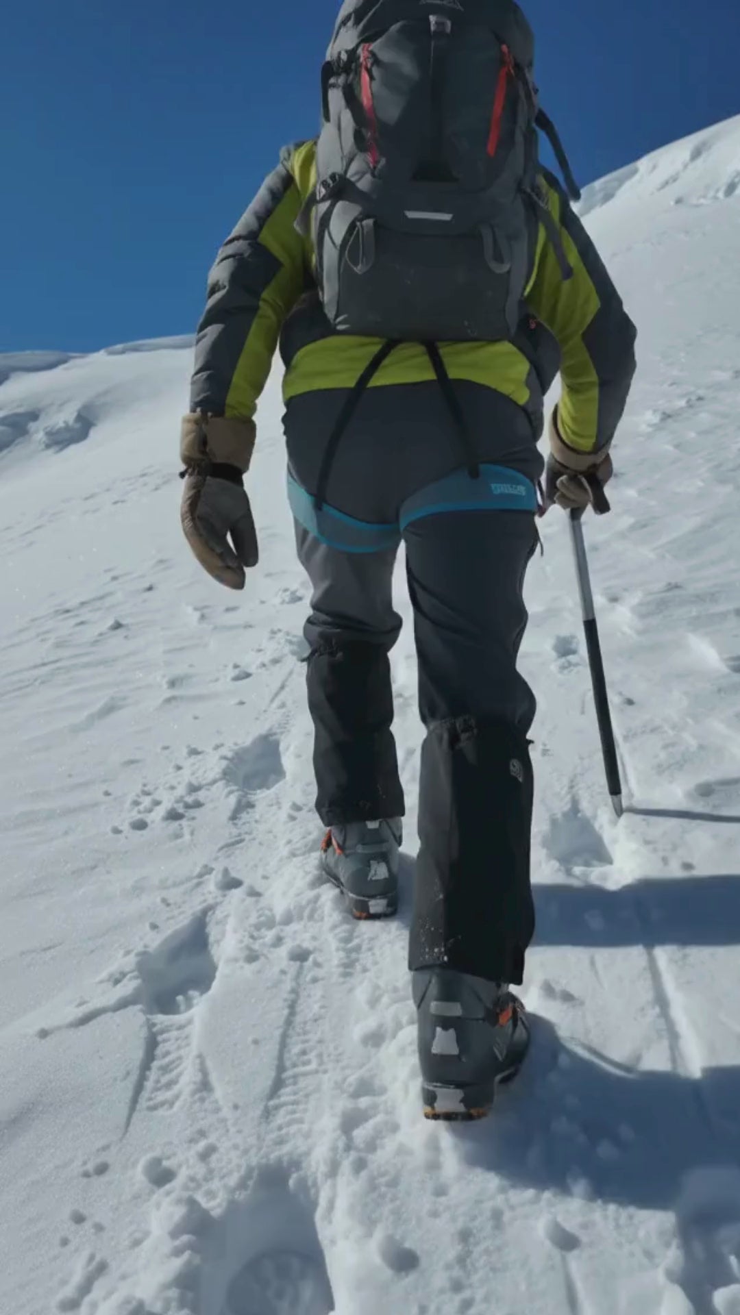 Load video: Black Eiger Essence Boots